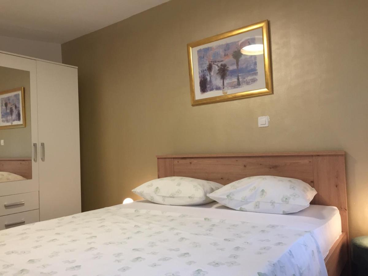 One-Bedroom Apartment, Wifi, Airco, Parking, Washing Machine, Grill Medulin Exterior photo