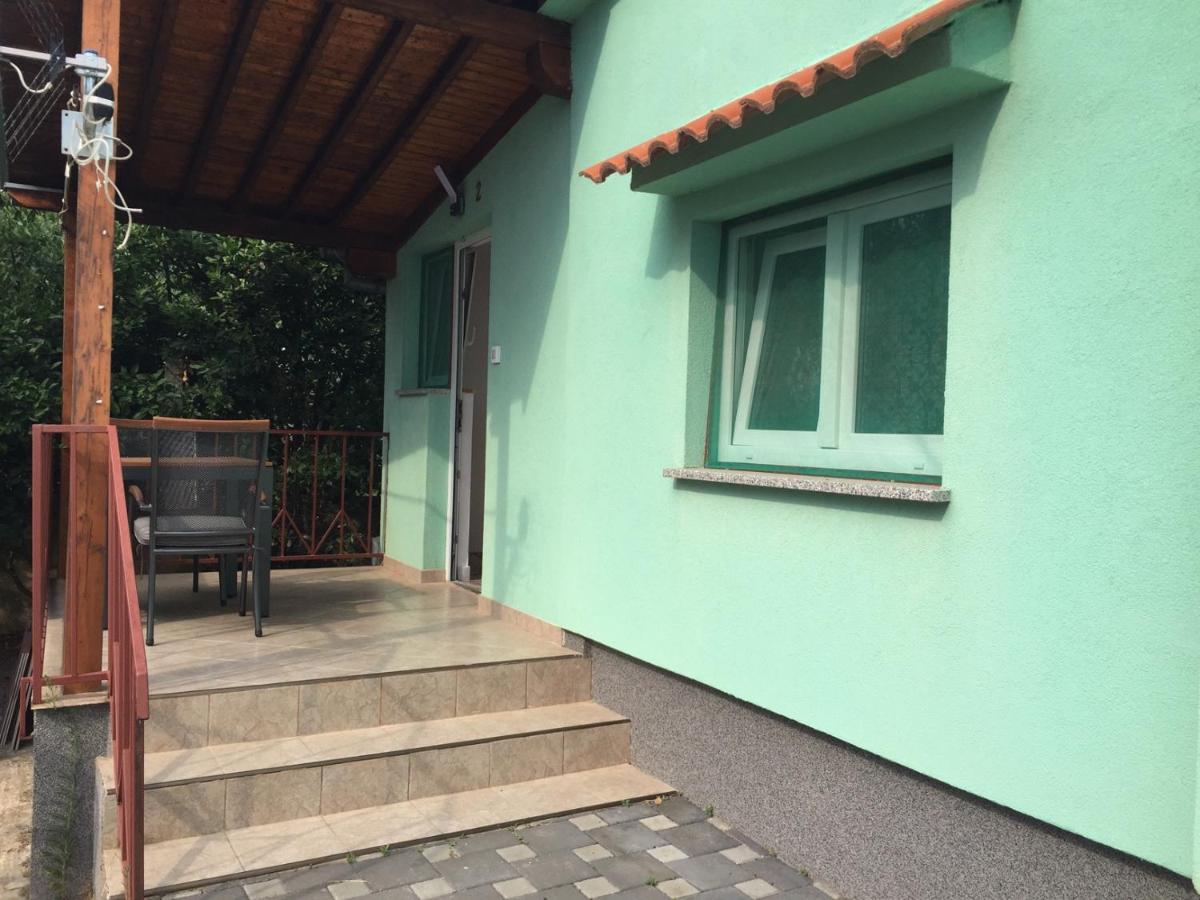One-Bedroom Apartment, Wifi, Airco, Parking, Washing Machine, Grill Medulin Exterior photo